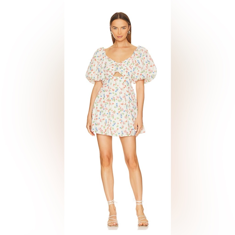 ASTR the Label Dress with Puff Sleeves and Floral Design
